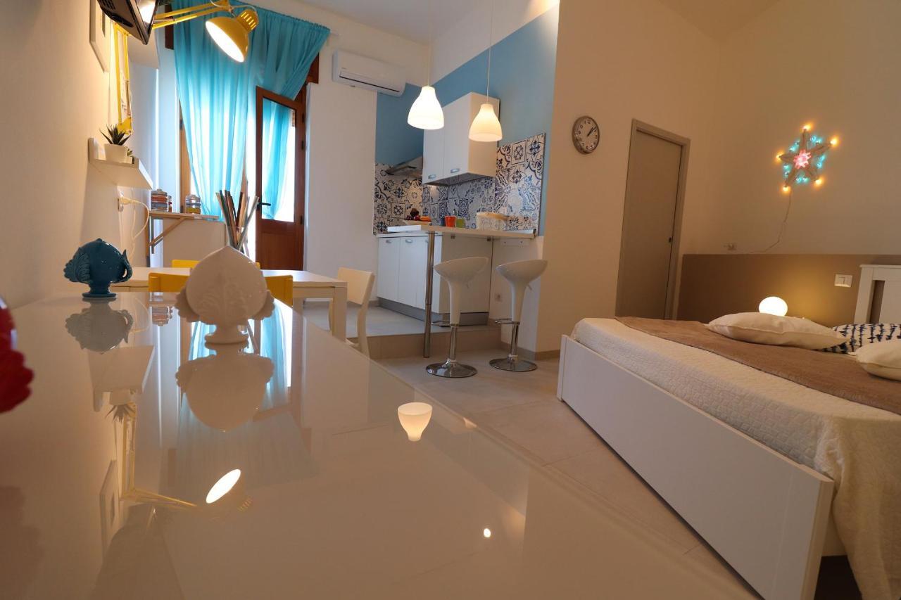 Holiday Home Maya In Otranto 2 Places Bagian luar foto