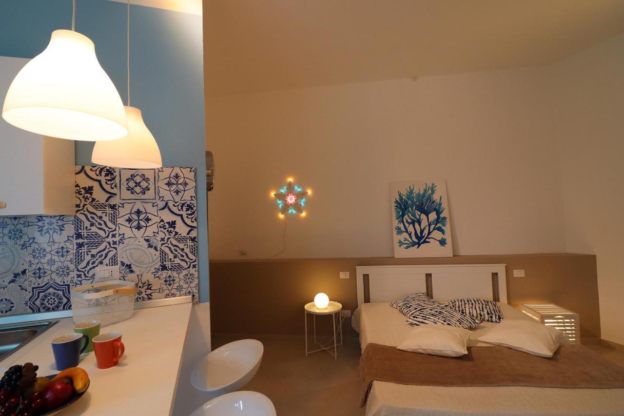 Holiday Home Maya In Otranto 2 Places Bagian luar foto