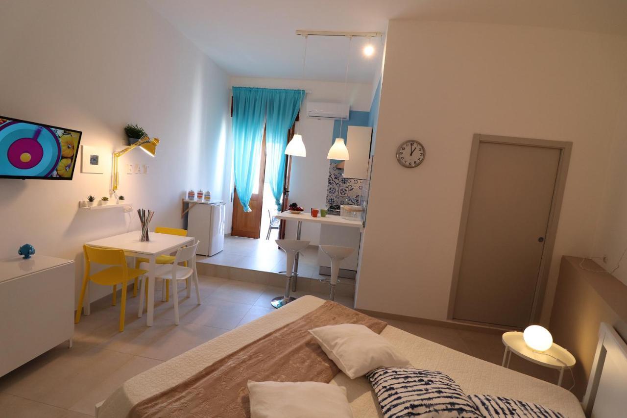 Holiday Home Maya In Otranto 2 Places Bagian luar foto