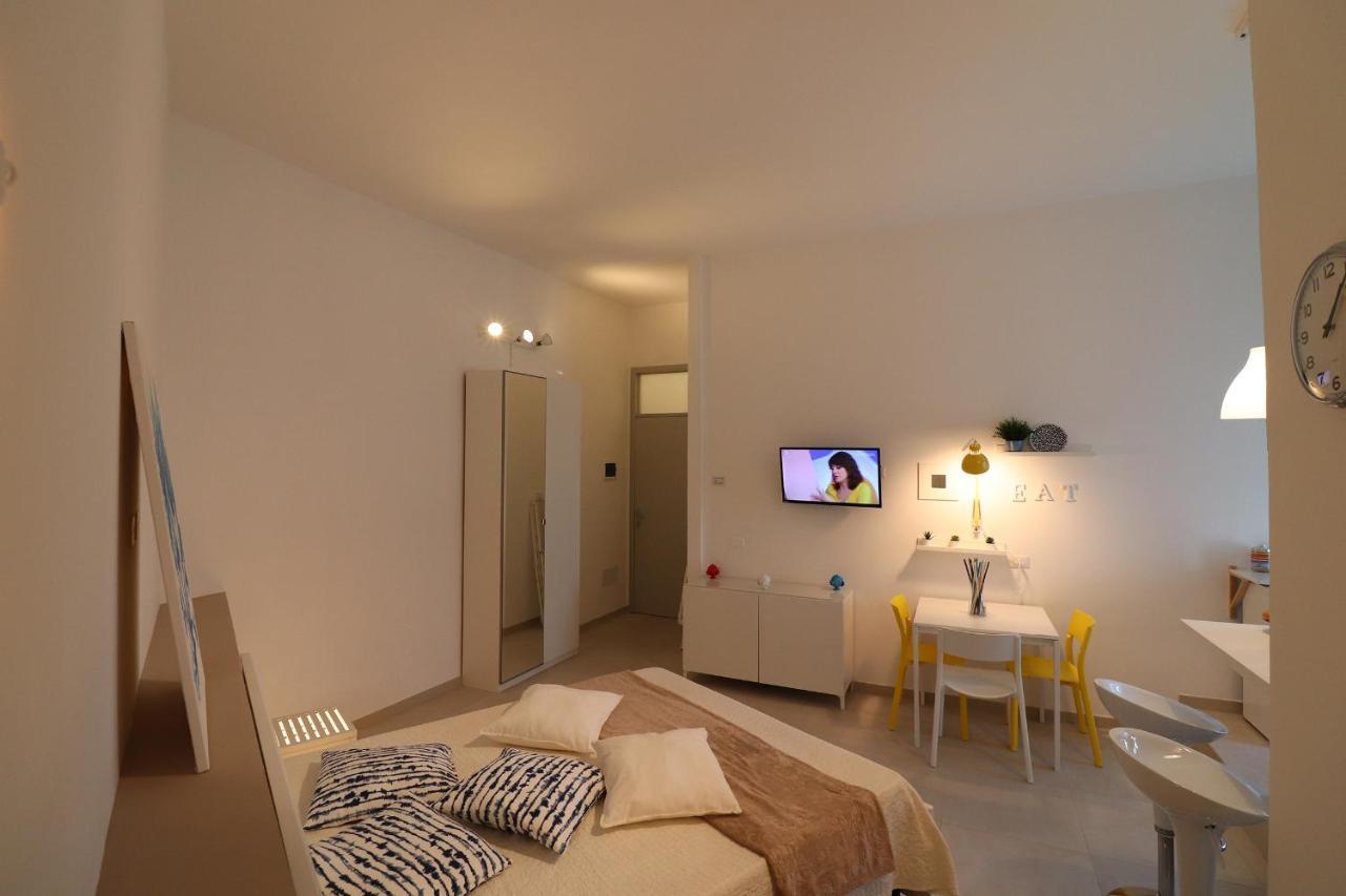 Holiday Home Maya In Otranto 2 Places Bagian luar foto