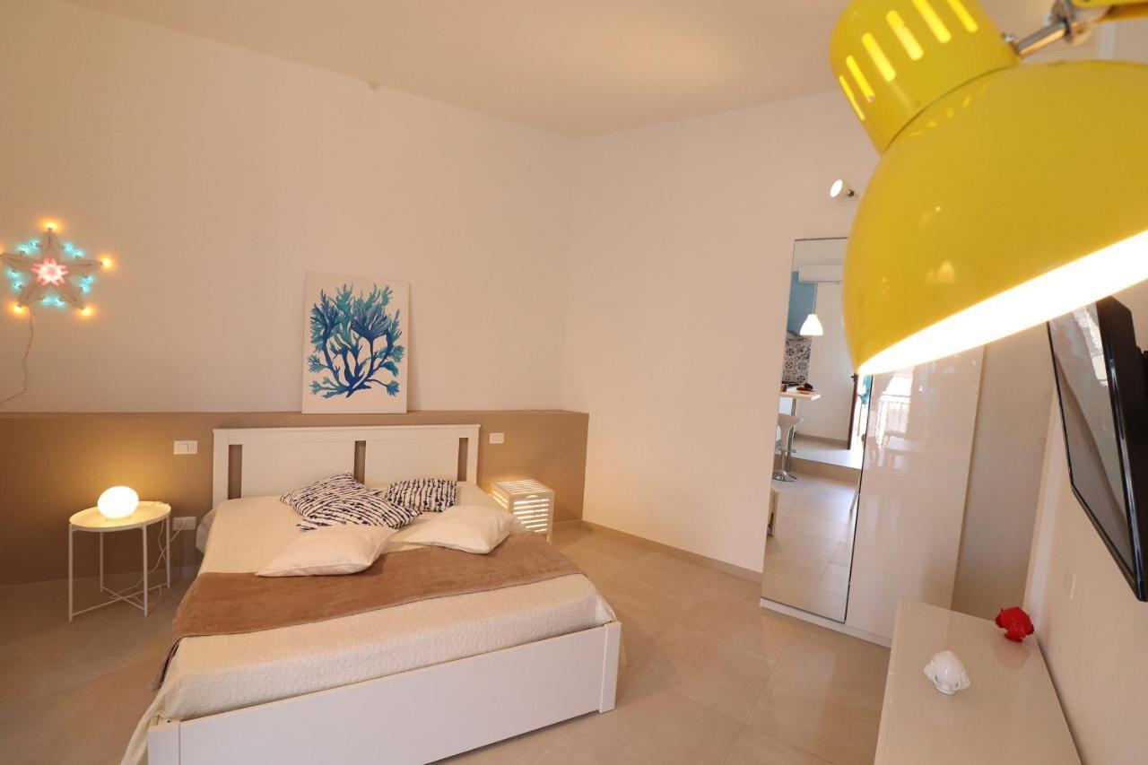 Holiday Home Maya In Otranto 2 Places Bagian luar foto