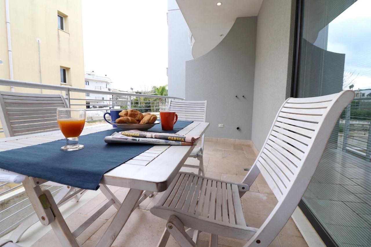 Holiday Home Maya In Otranto 2 Places Bagian luar foto